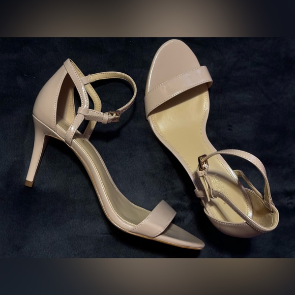 MICHAEL Michael Kors Simone patent leather sandals Size 7.5 Nude Heels Pumps - Picture 14 of 16